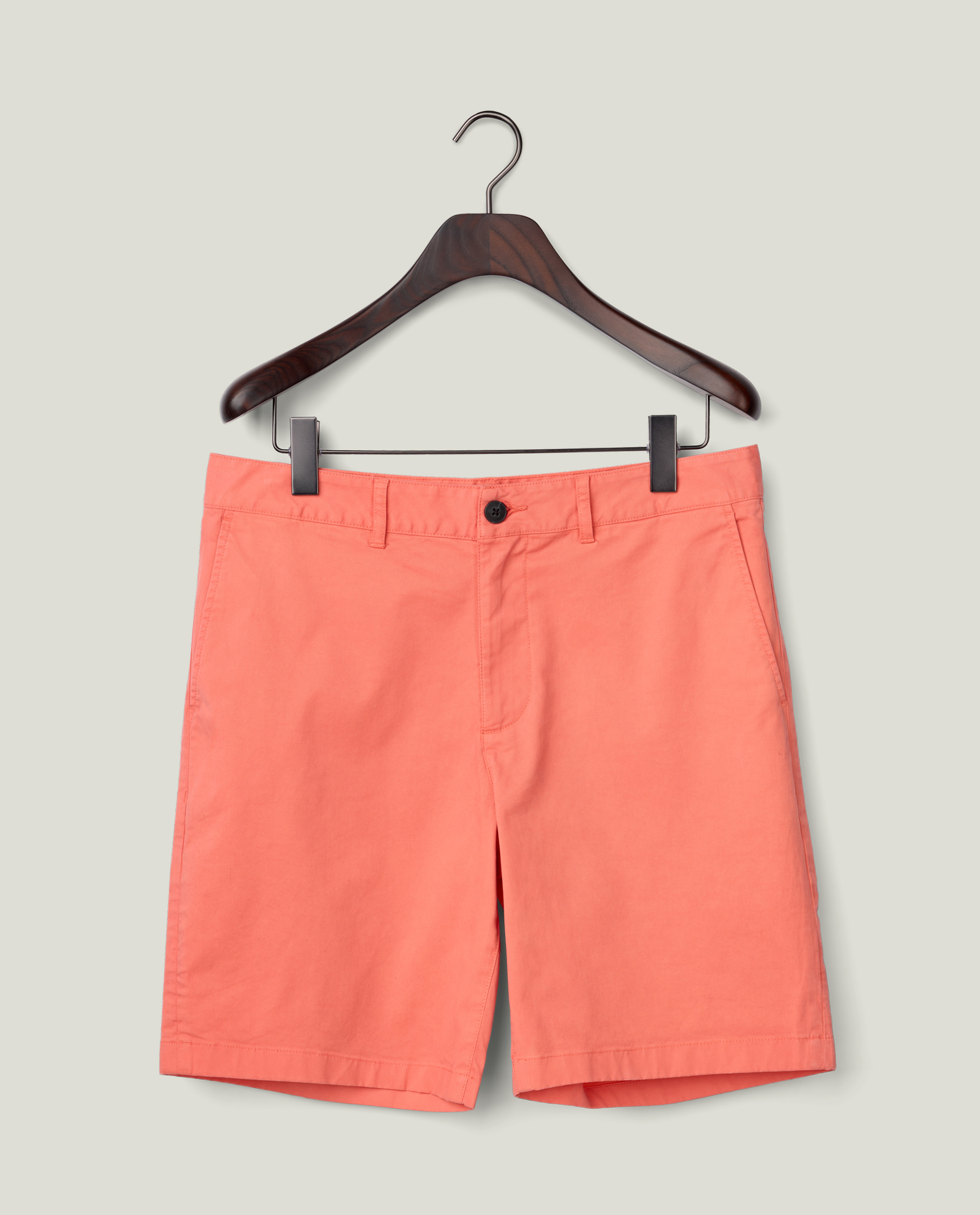Men's Stretch Cotton Twill Chino Shorts in Shale Blue | Sunspel